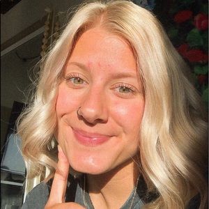 Meet your Posher, Jolinn